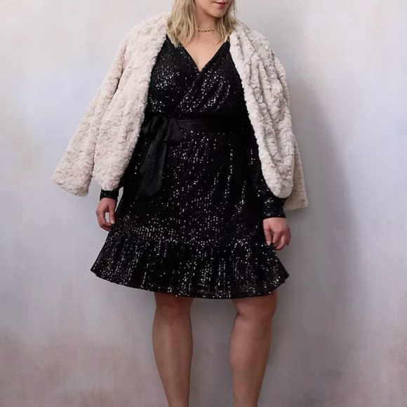 LC Lauren Conrad NWT Black Sequin Wrap Mini Cocktail Dress Size 4X - Picture 4 of 6